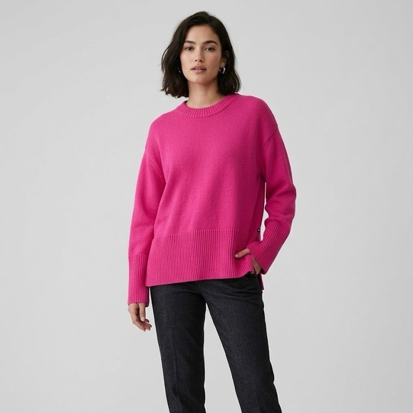 GAP Sweaters - GAP Relaxed Cotton Crewneck Sweater | Size Large